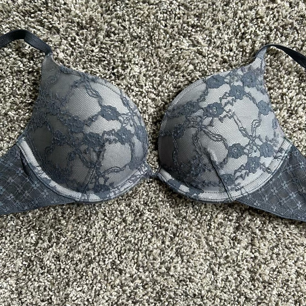 Victoria’s Secret bra